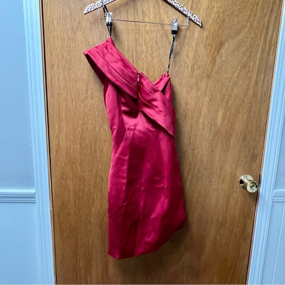 Lavish Alice Pleated One Shoulder Satin Cocktail Midi Dress Red Burgundy 2 NWT - Picture 5 of 16